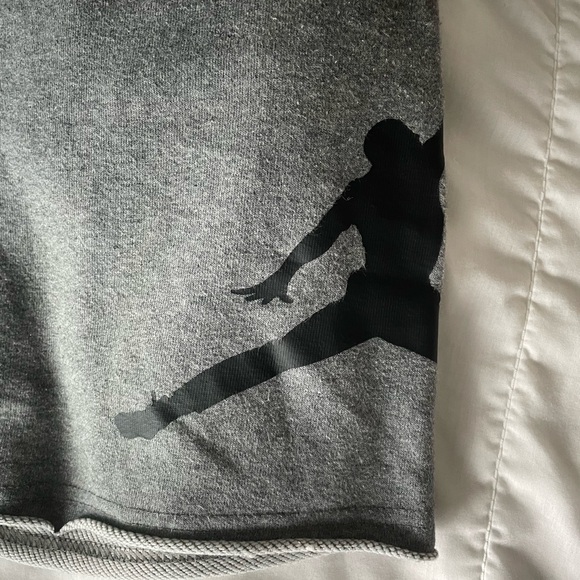 GUC Kid’s Nike Jordan Drawstring Gray Shorts with Jordan Emblem size LG 12-13yrs - Picture 12 of 12